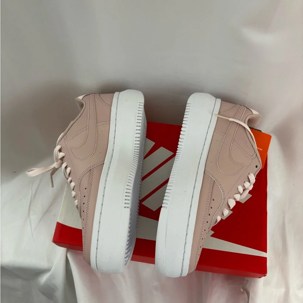 Nike Women's Sneakers in Light Pink and White - Picture 3 of 5
